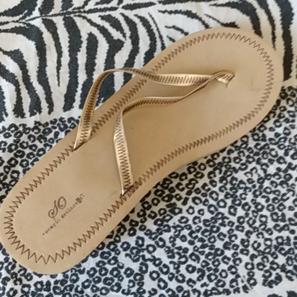 🔆SOLD🔆 SO Sandals by KOHL'S sz Large9-10 - Picture 2 of 8